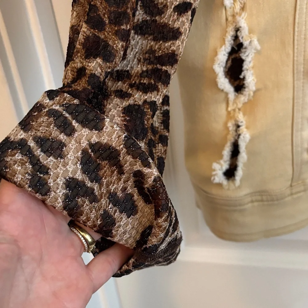 A.Z.I Embellished Brushed Denim Jean Jacket w/Leopard Print Cut-Out sz Small - Picture 5 of 14